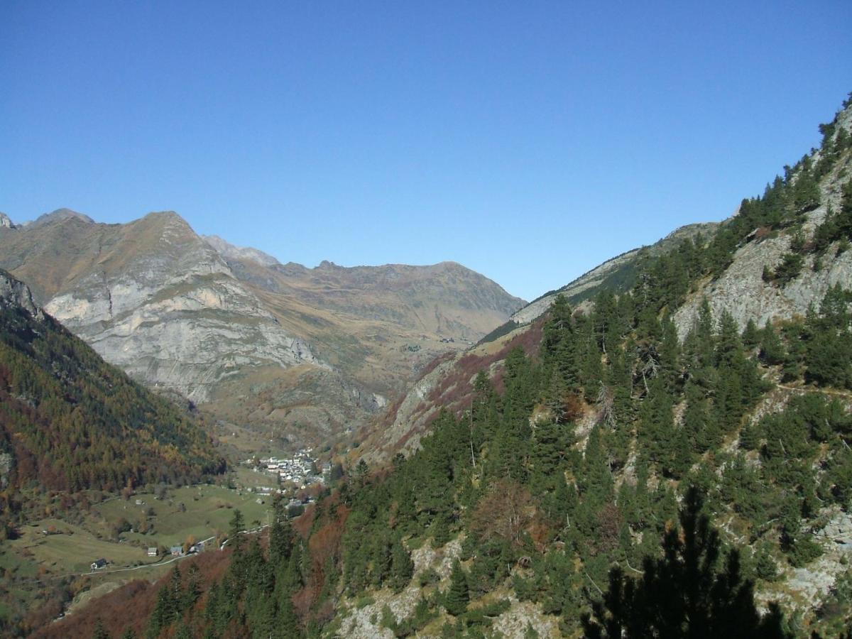 Vu Du Toit Lägenhet Luz-Saint-Sauveur Exteriör bild